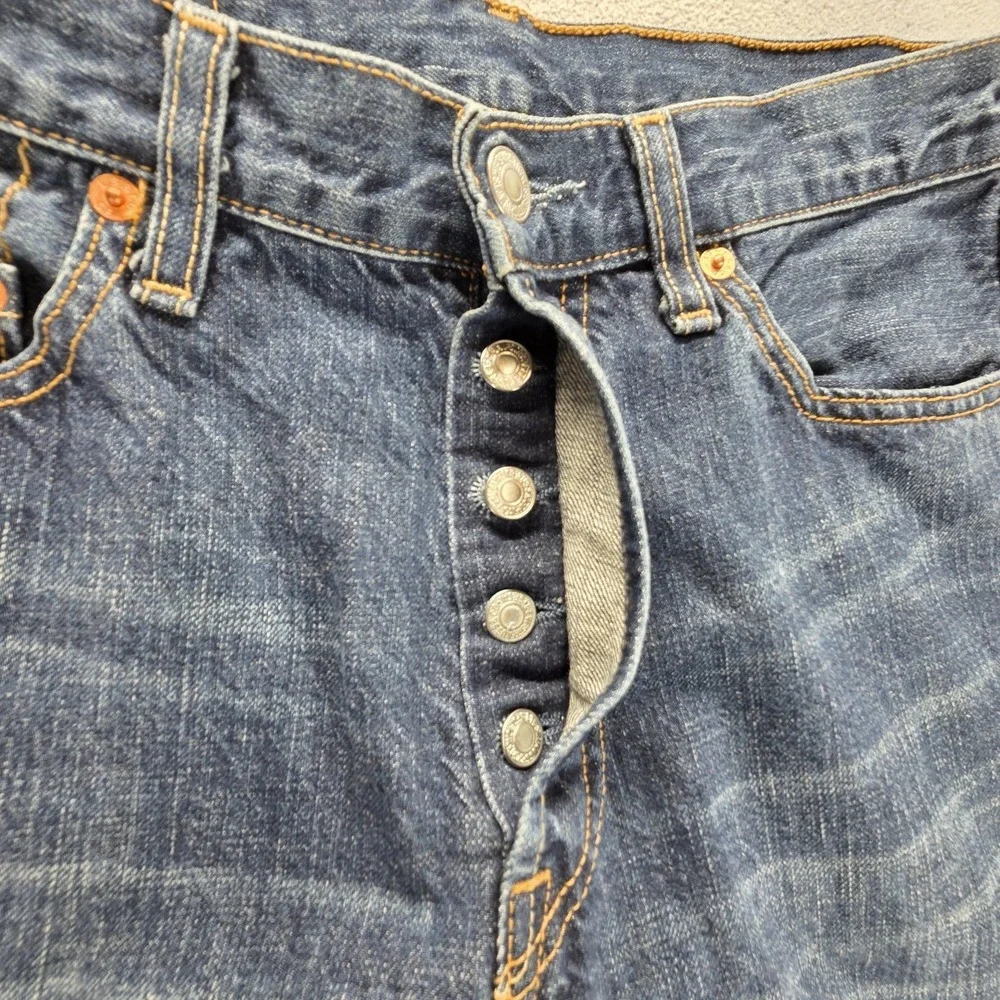 VTG Levis 501 Jeans Mens Blue Medium Wash Straight Regular Button Fly Fits 28x30
